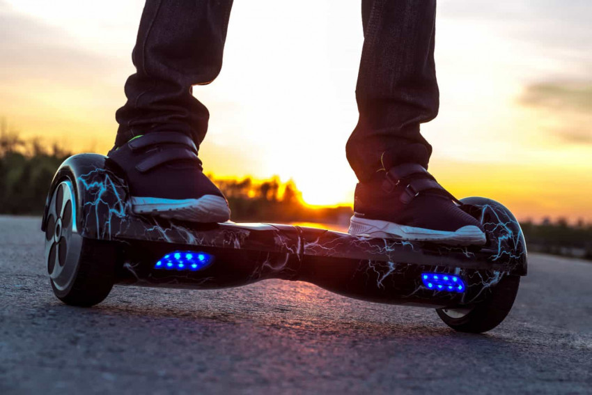 Segways and hoverboards; Moscow's sidewalks are getting busier and more dangerous by the day