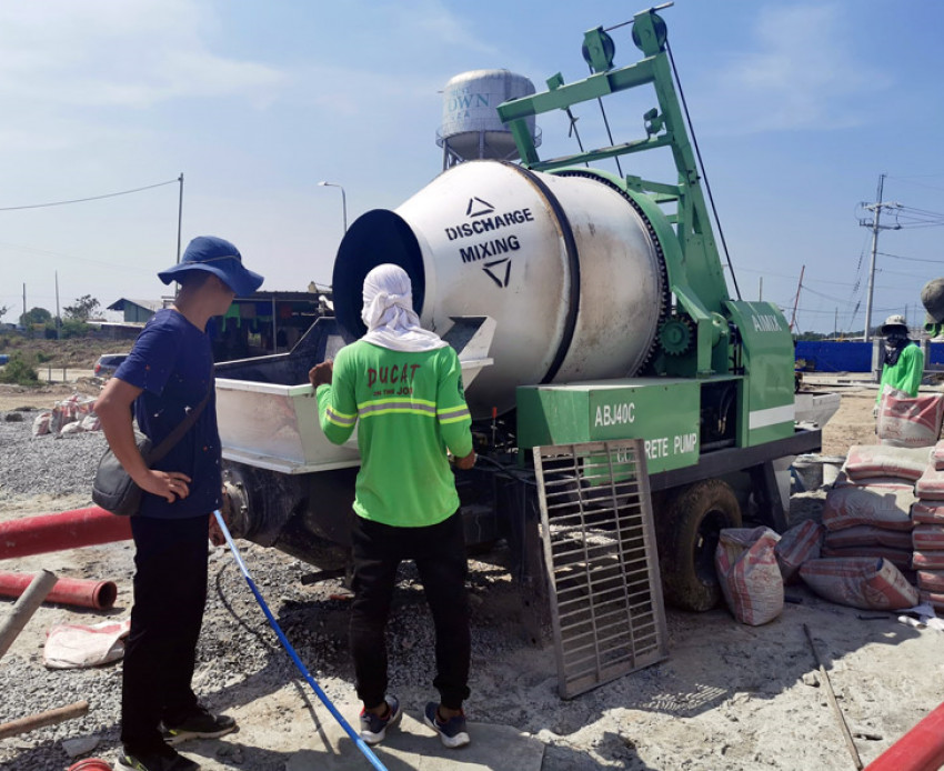 What Specific Skill Should You Learn Before Use A Concrete Mixer With A Pump?