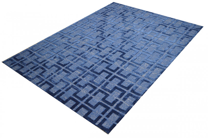 Add Handmade Rug to Boost Touch of Glamour