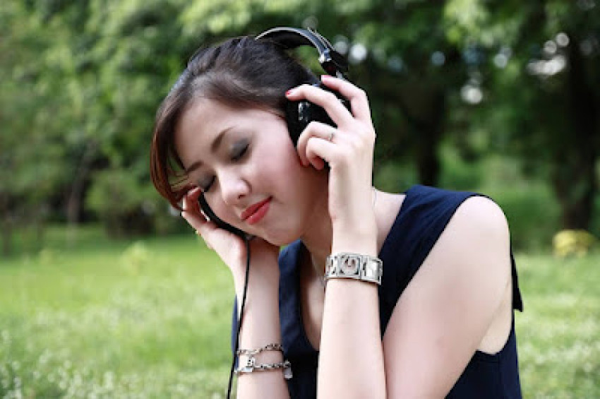 How to guide and behave with  your teenagers in the right way as a parent