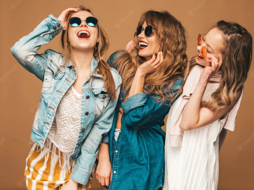 What Are Some Stylish Clothing Options for Women?