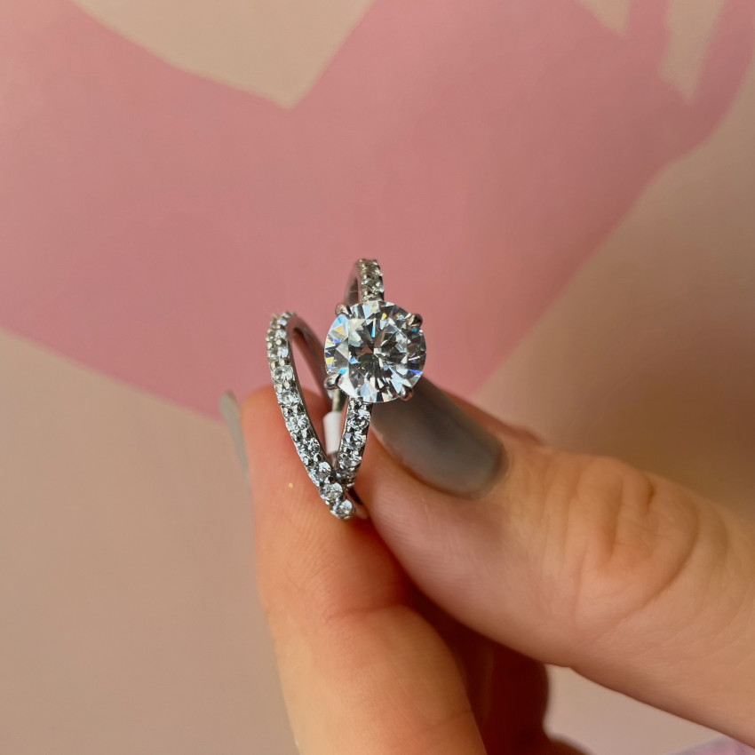 What Are the Most Important Things to Buy Engagement Rings for Her?