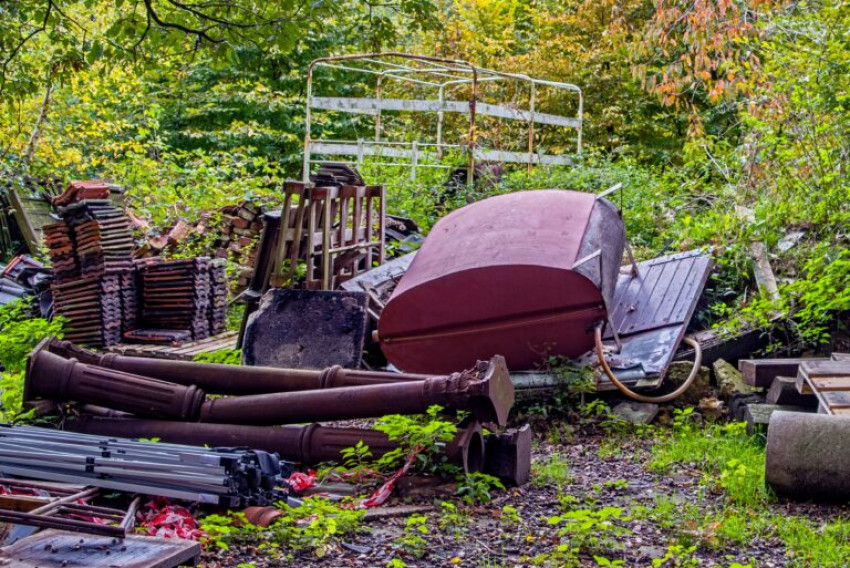 Make Your Life Easier with a Waste Removal Service