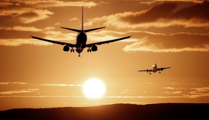 Does Spirit Airlines have a live chat?