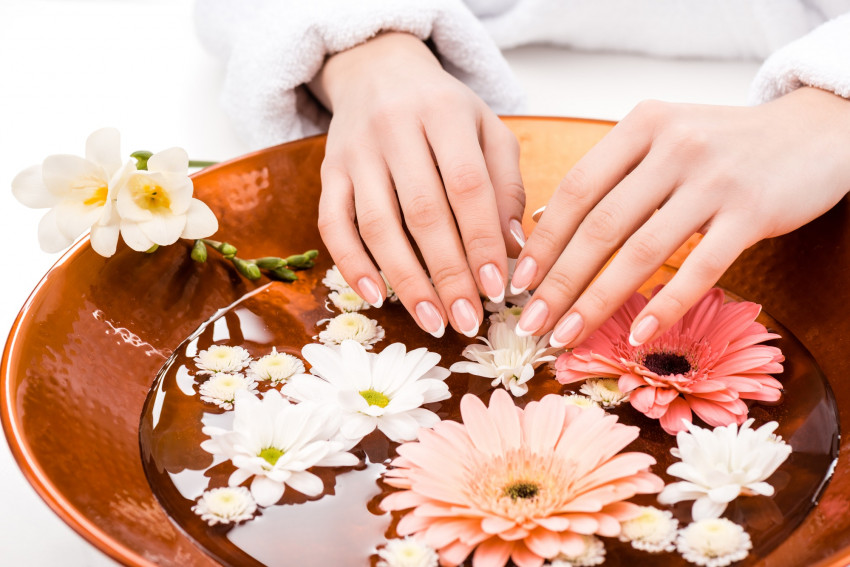 10 Best Health Rewards of a Spa
