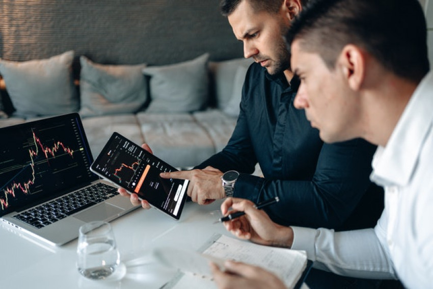 How to stay ahead of the competition with online marketing