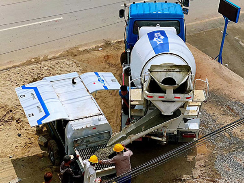 Trailer Mounted Concrete Pump Makes the Pouring Simpler