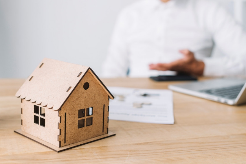 Working with a Mortgage Broker for the Best Deals