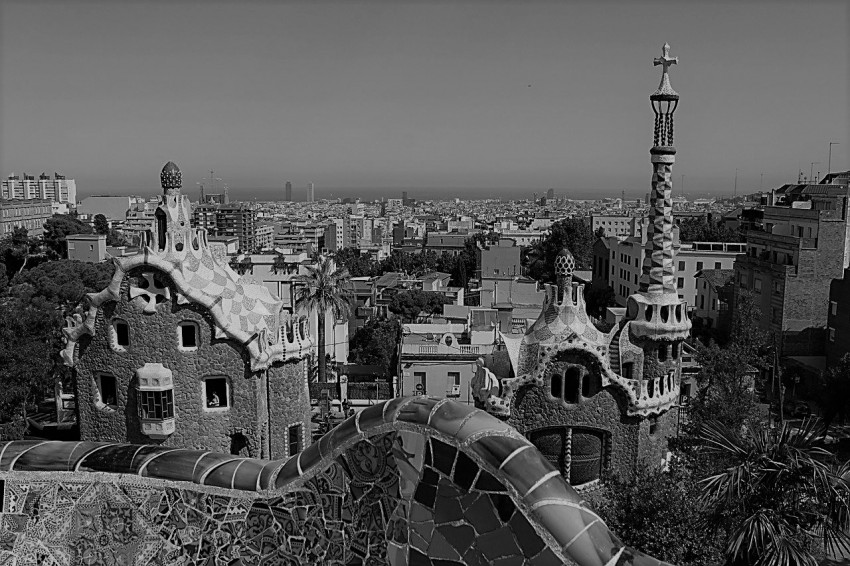 Vacation  in Spain explore the Spanish majesty waiting to captivate you!