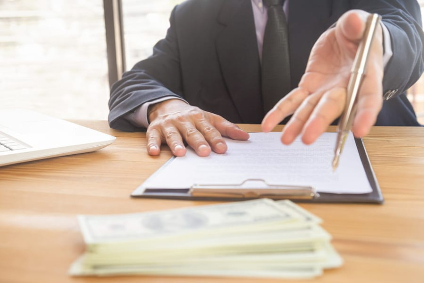 What is a UK Payday Loans without a Debit Card? And how does it aid?