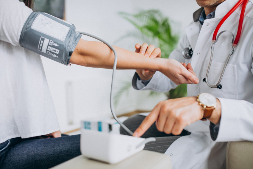 Know about Heart attack – Symptoms, Risk factors and Prevention