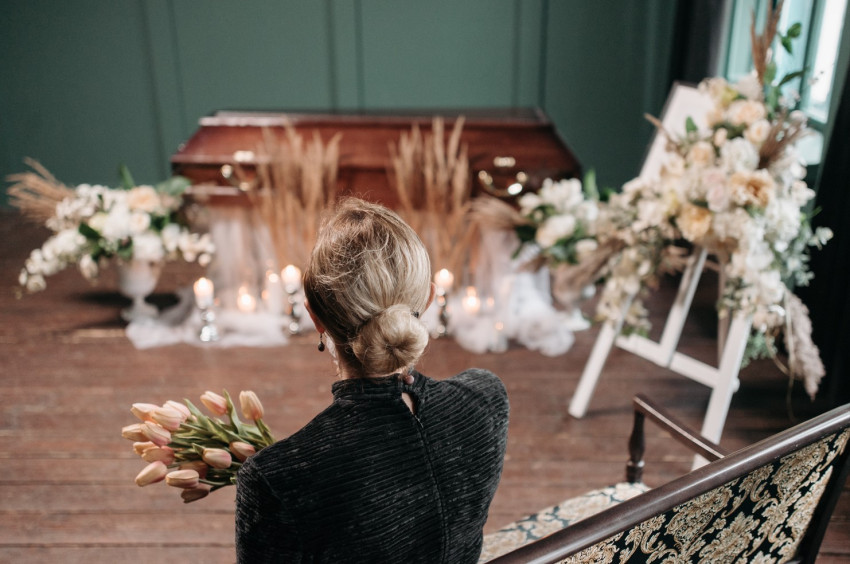 Buddhist Funeral Packages: Honoring the Departed with Compassion and Dignity