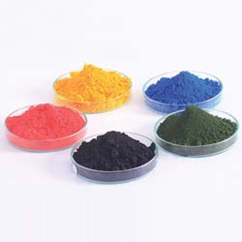 Transforming Ceramic Surfaces with Vibrant Ceramic Stains