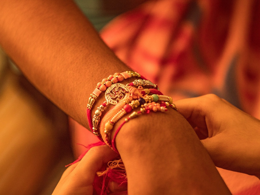 Send Rakhi with Sweets Online to Your Siblings Living Abroad: Strengthening Bonds Across Borders