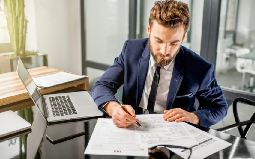 What Are The Essential Tax Tips For Notaries?