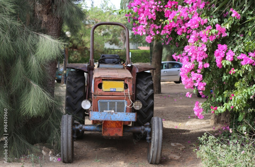 Discovering the Benefits of Second hand Tractors | KhetiGaadi