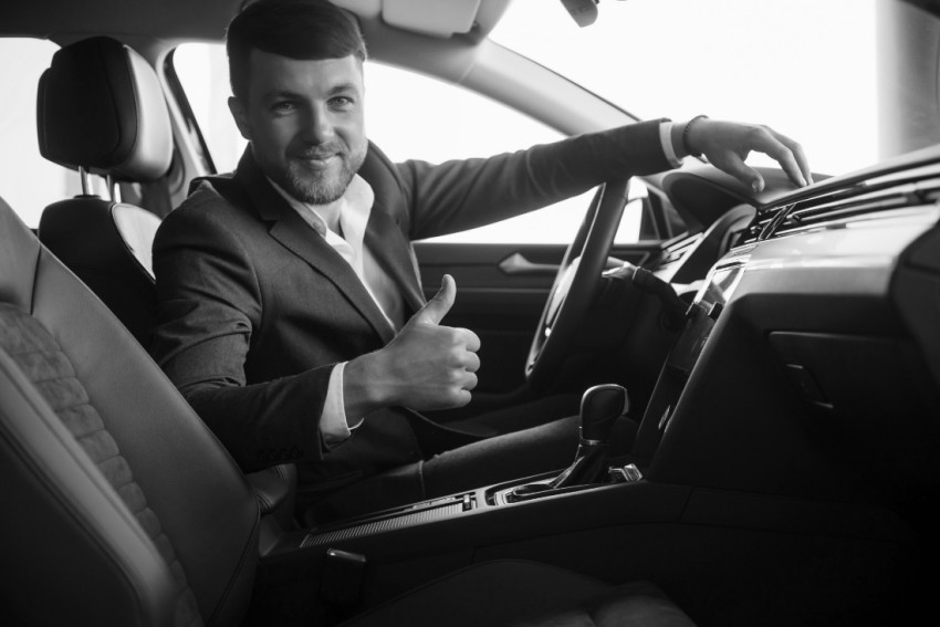 Hire Glasgow Airport Taxi For Local & Long Distance Transfer