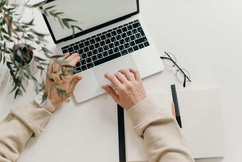 Top 4 Reasons Why Pediatricians Should Include Facebook Ads in Their Marketing Strategies