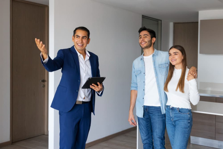 Behind the Facade: A Deep Dive into Mississauga's Real Estate Brokerage Market