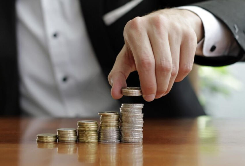 The Importance of Rebalancing in Portfolio Diversification: Maintaining Optimal Asset Allocation