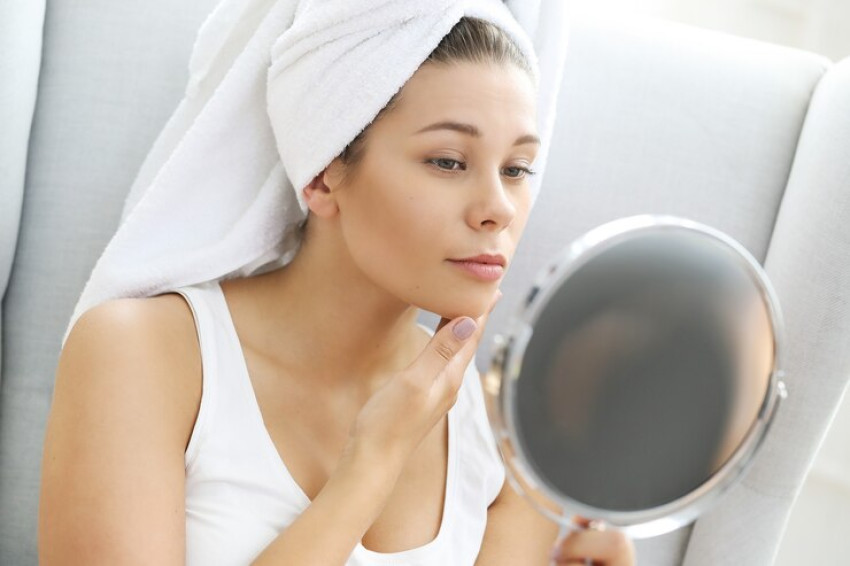 10 Benefits of Using Retin-A Tretinoin for Anti-Aging and Acne