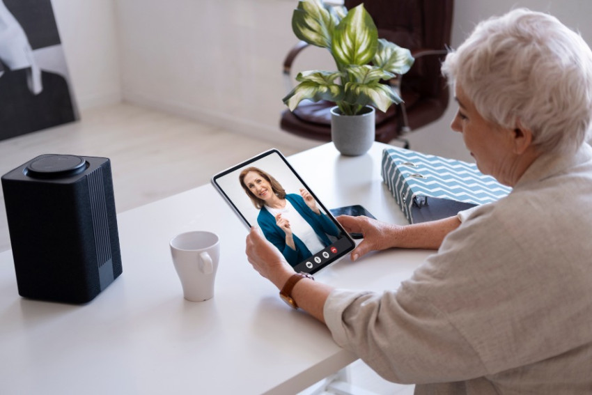 Remote Chronic Disease Management: European Doctors' Strategies for Long-Term Care Online