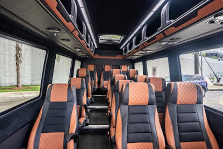 Why Should You Choose A Van Rental Agency For Your Next Road Trip?