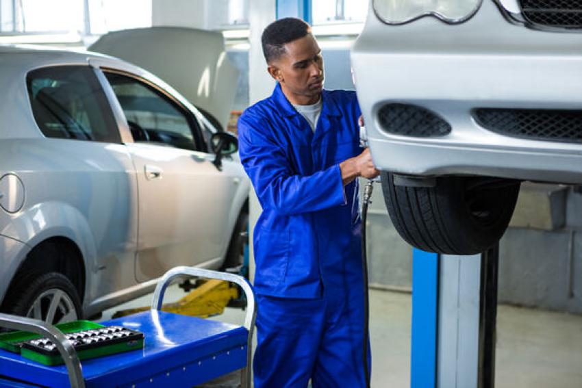Find the Best Jaguar Garage in Sharjah for Your Luxury Car