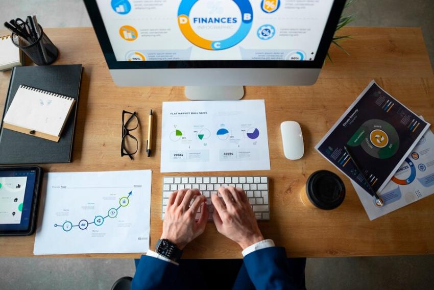 Is Outsourced Bookkeeping Right for Your Growing Business?