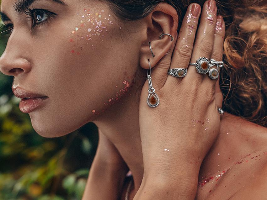 The Non Secular Which Means At The Back Of Pietersite Jewelry And How To Put On It