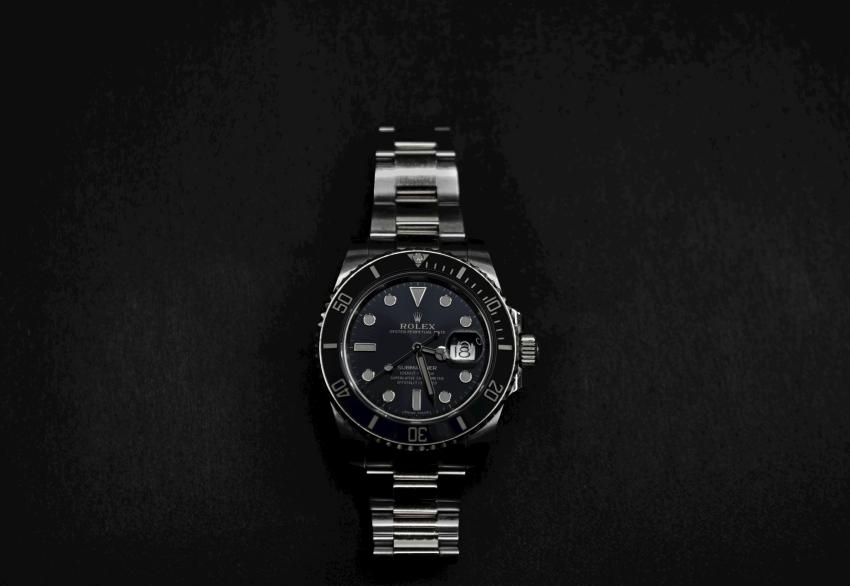 Your Guide to Buying Vintage Watches
