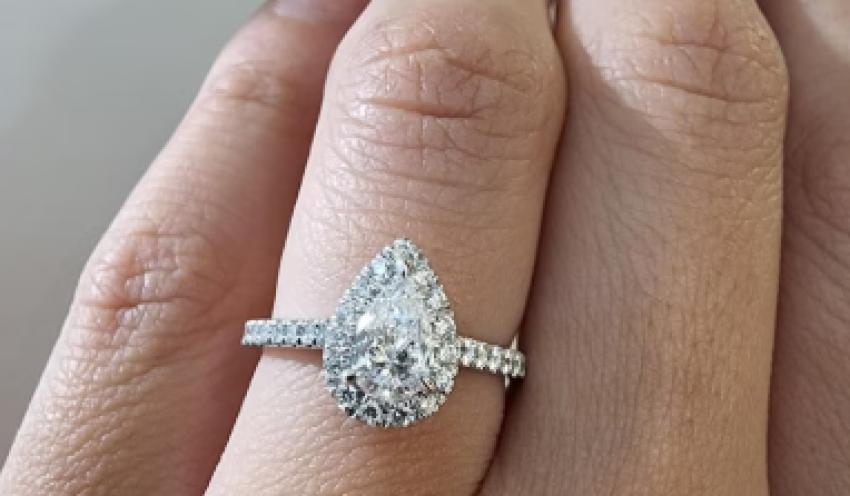 Marquise Shaped Engagement Ring: A Statement of True Elegance