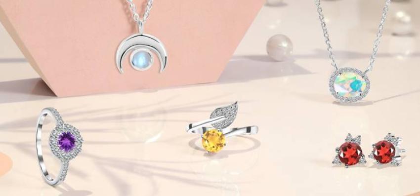 Antique September Birthstone rings: Heirlooms in Sapphire