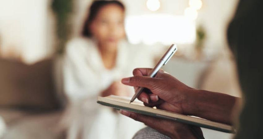 How Health Counseling Services Support Caregivers' Mental Health