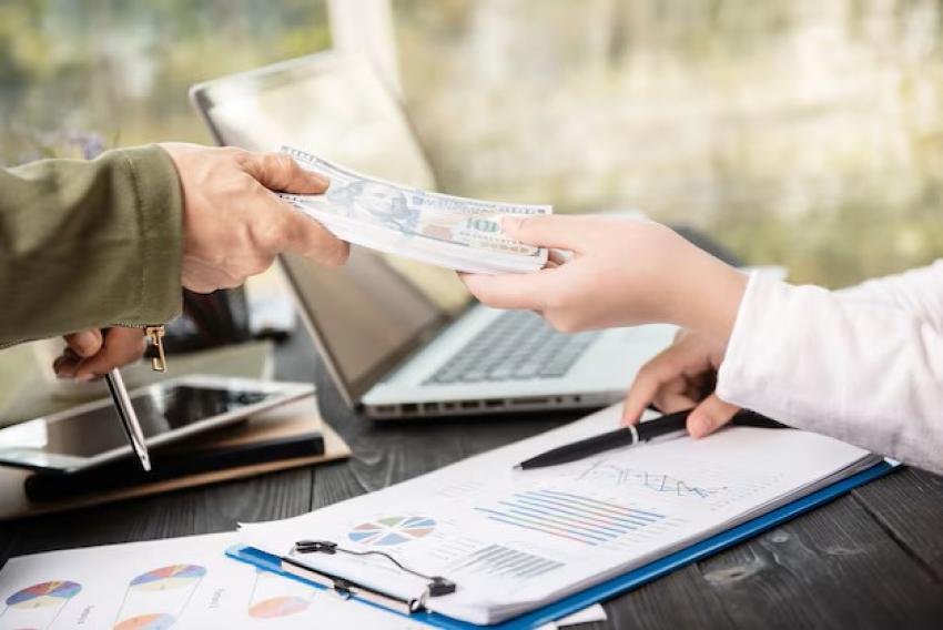 Why Choose a Licensed Money Lender from Singapore?
