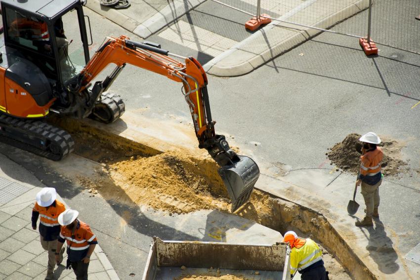 6 Smart Tools That Make Excavation for New Construction Faster & Safer