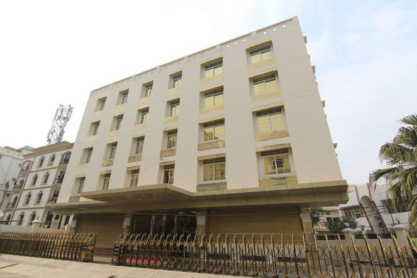 Best Hotel in Hazratganj Lucknow Near Walkable Streets and Daily Essentials