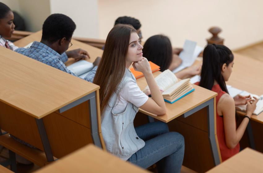 Wasting Money on Useless Degrees? Choose a Practical Digital Marketing Course