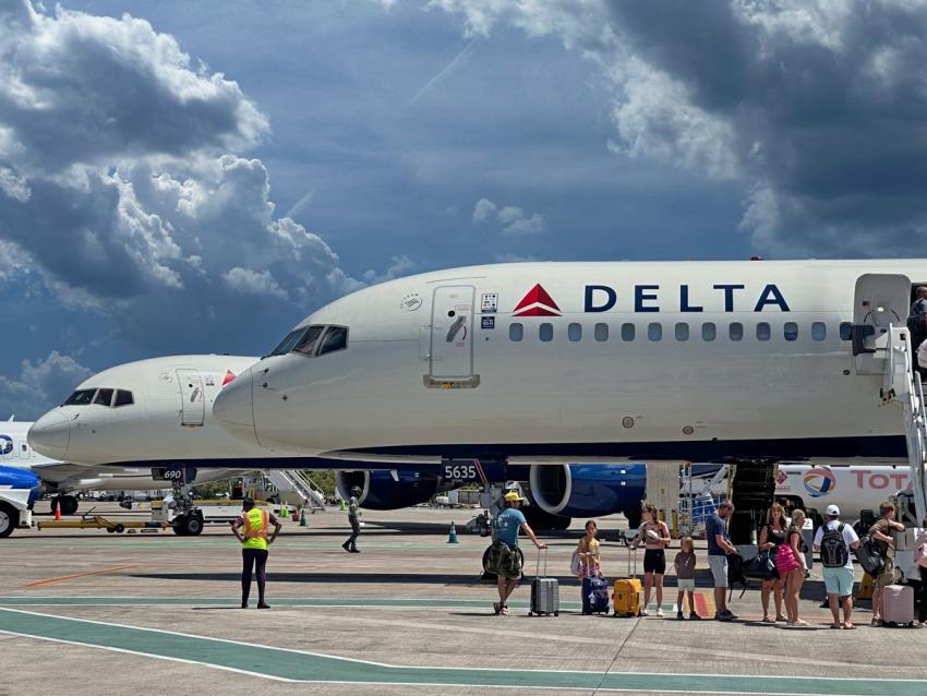 United Airlines Customer Support Phone Number Miami