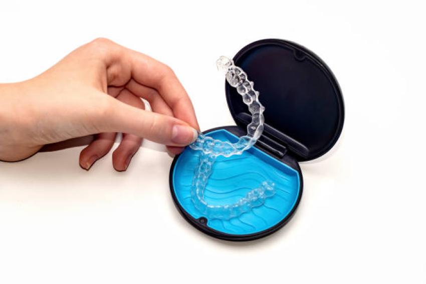 Clear Smiles Ahead: The Advantages of Invisalign in Santa Monica