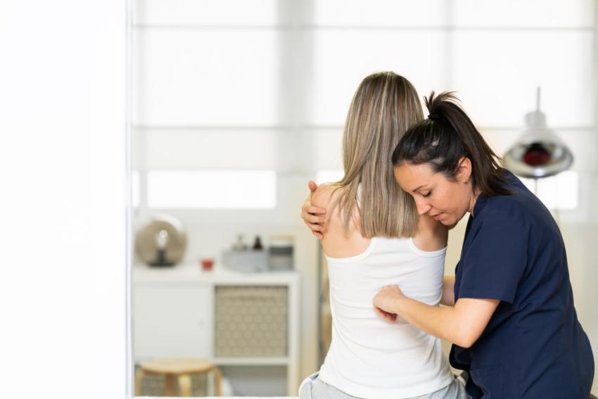 How Acupuncture for Back Pain in Hollywood Is Helping Residents Avoid Surgery