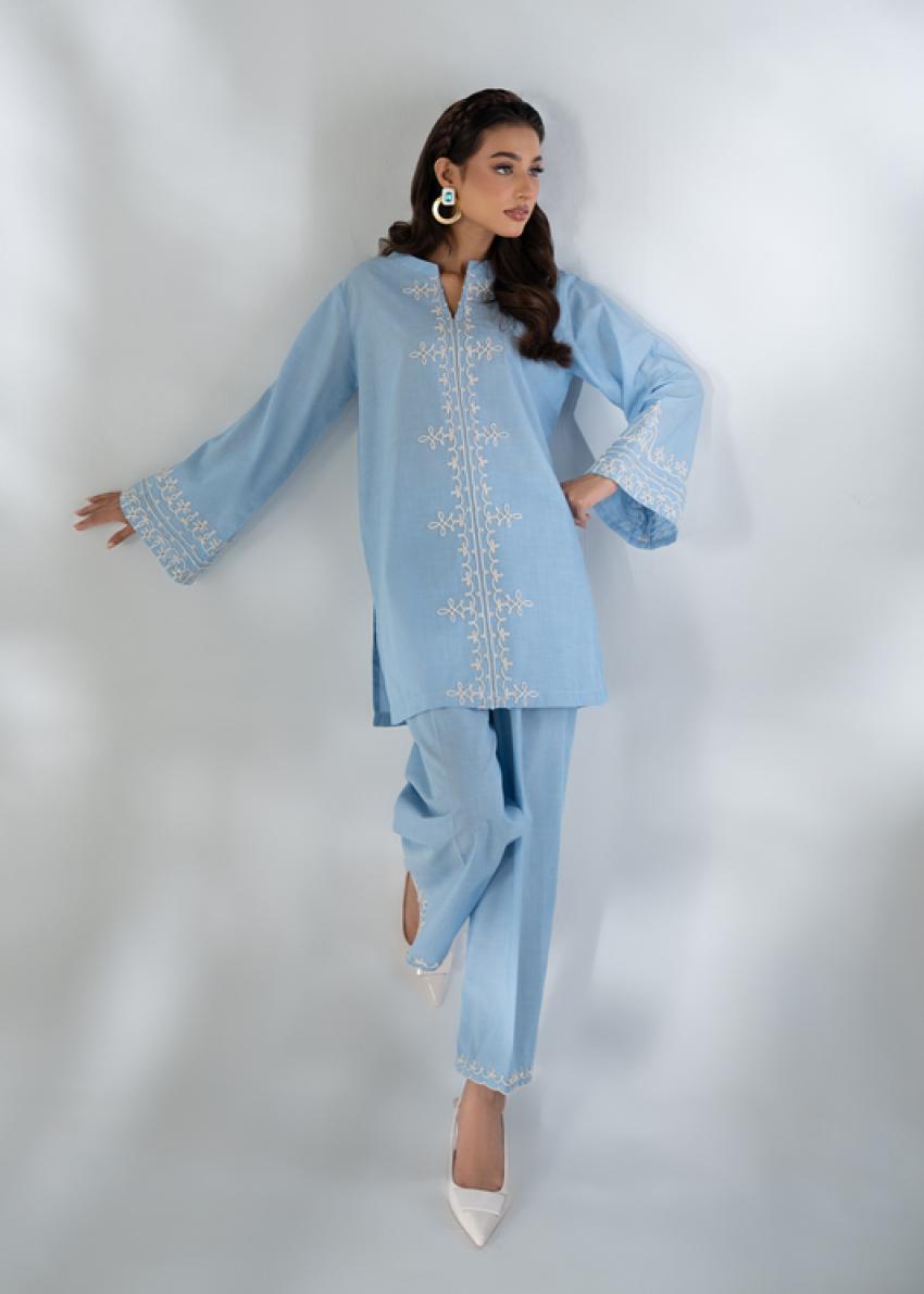 Where Can You Buy Luxury Lawn Dresses Online in Pakistan?
