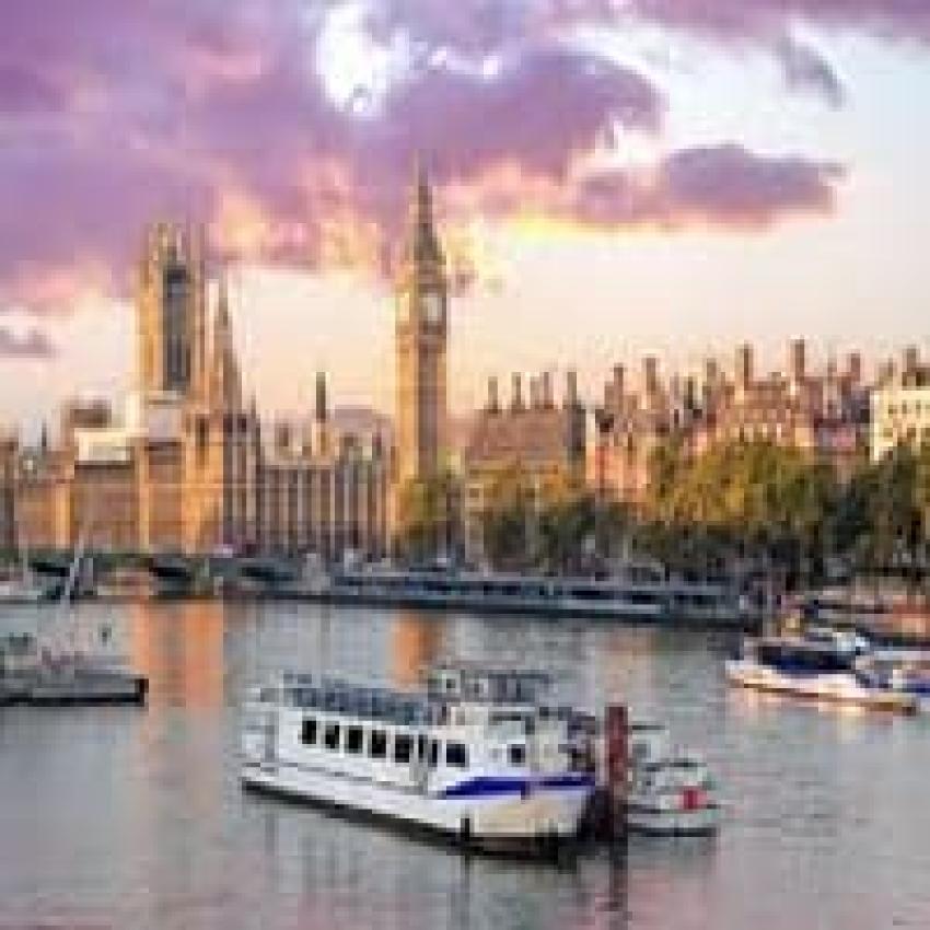 What Lies Beneath Uncovering the Secrets on the Bed of the River Thames, London