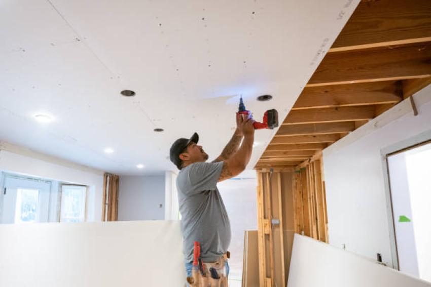 How Expert Construction Services Handle Code Compliance