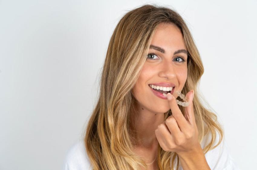 What Are Modern Teeth Straightening Options Manchester?
