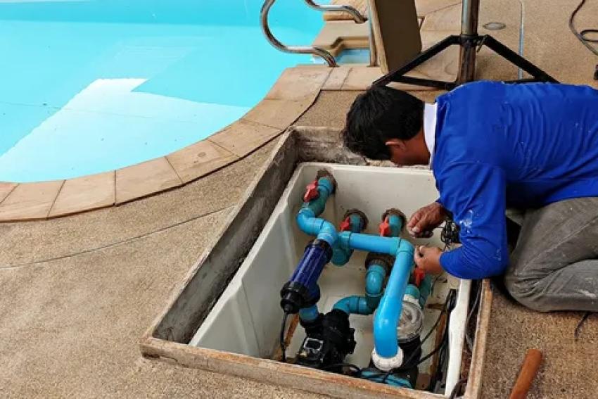 Is Your Pool Losing Water Fast? Try Pool Repair Services Today