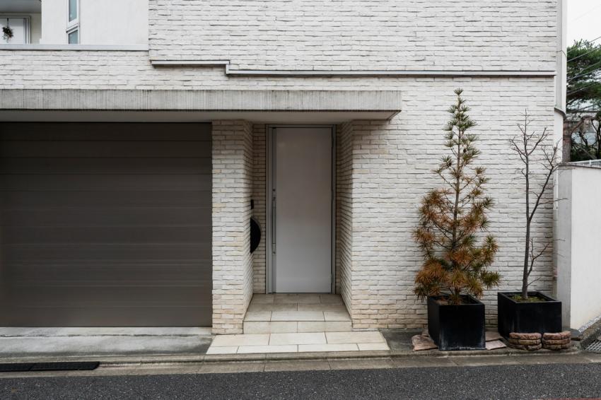 Reliable & Affordable Garage Doors Bolton for Every Property