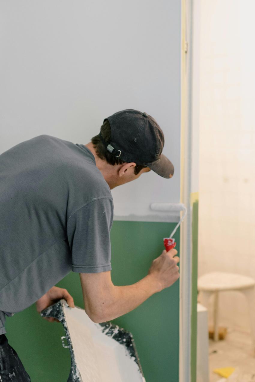 How Melbourne Weather Affects Commercial Painting