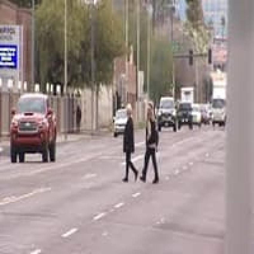 Why Jaywalking in the UK Triggers Tourists 7 Cultural Clashes That Surprise Visitors