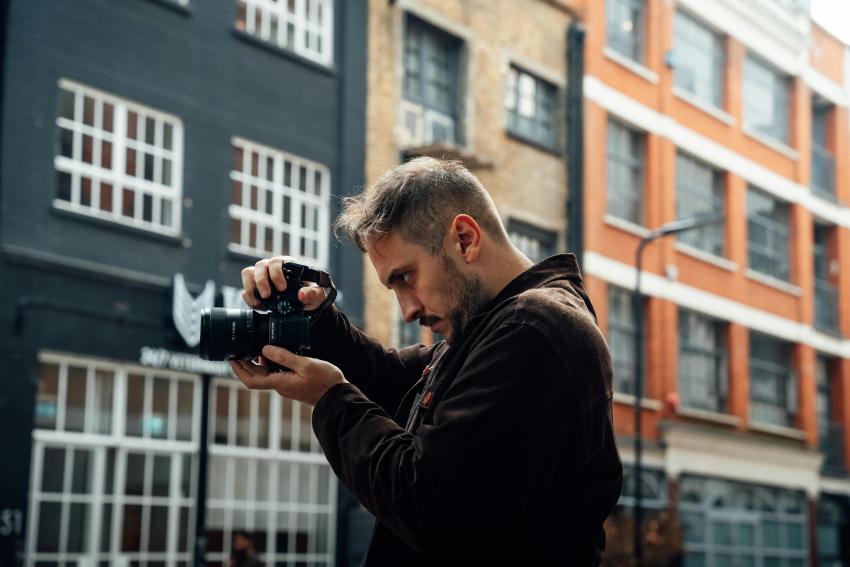 Factors Impacting the Cost of a Lifestyle Photographer in South Florida